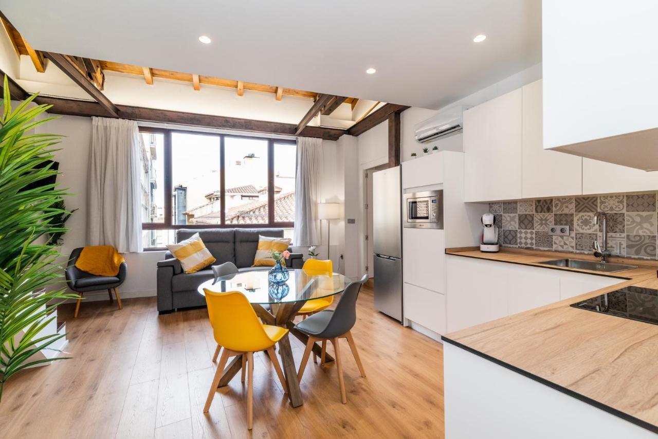 Wekey Homes Granada, Mesones Central Suites Екстериор снимка